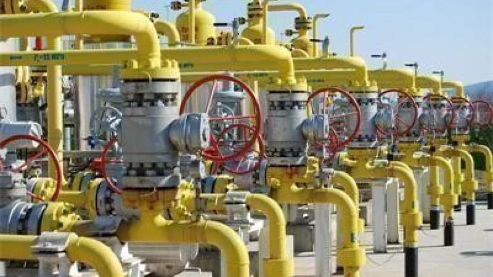 Украйна не е платила на Газпром за март, може да спрат доставките