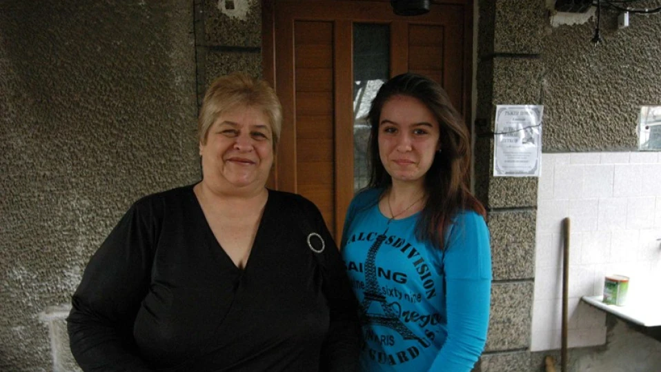 Приемна майка праща деца в Европа