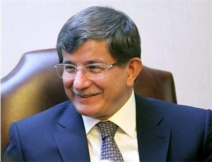 Давутоглу сравни Асад с Хитлер и други диктатори