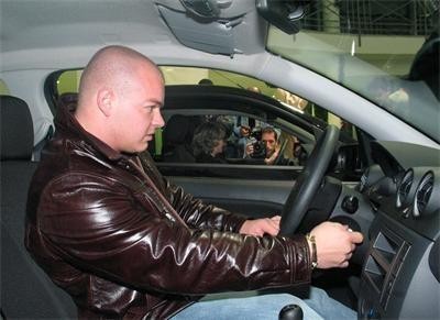 Изнесоха трупа на Милен Добрев от дома му, погребват го в село Житница