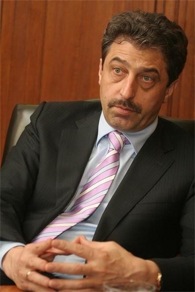 Адвокат на Цветан Василев: Той се страхува за живота си