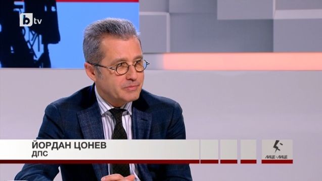 Йордан Цонев: Цветан Василев призна и показа как е източена КТБ