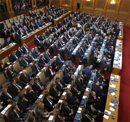 ДПС обмисля вот на недоверие срещу кабинета