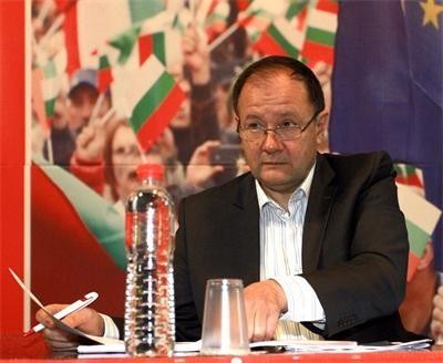 Миков поздравява за Великден: Личната жертва за ближния е най-висш израз на солидарност