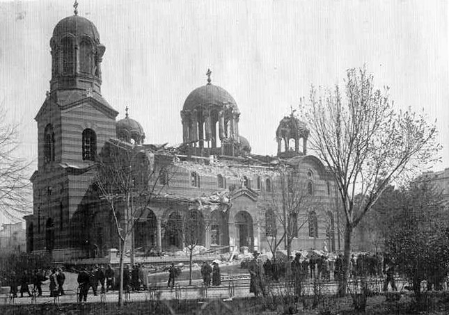 90 години от кървавия атентат в Св. Неделя