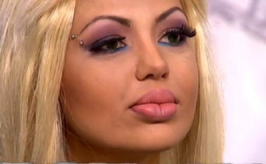 Фолкпевицата, снимала се в порно филм: Живея с приятеля ми албанец, а порното ми е хоби