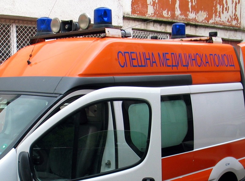 Двама с опасност за живота след катастрофа на пътя Разград-Шумен