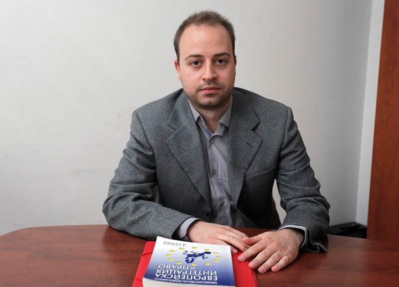 Безправие в държавния изпит по право