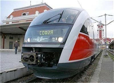 Авария на Централна гара забави влакове