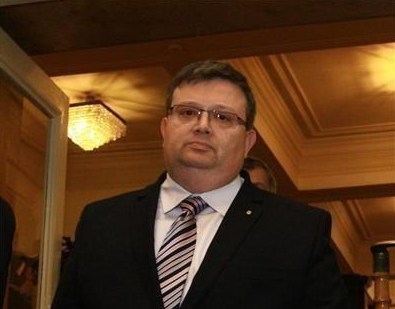 Цацаров: Няма да подам оставка, защото ми я иска този или онзи тротоар