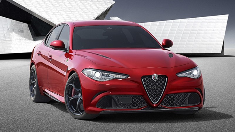 Ще спаси ли Giulia Alfa Romeo?