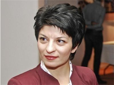 Десислава Атанасова за КТБ: Пирамида, имало е и политическа протекция и чадъри