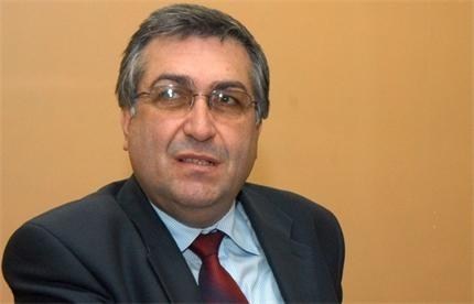Проф. Близнашки: Вина за провала на референдума носи президентът Плевнелиев