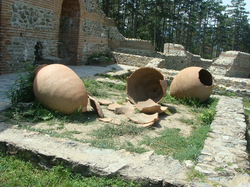 150-килограмова римска делва се счупи на Хисарлъка