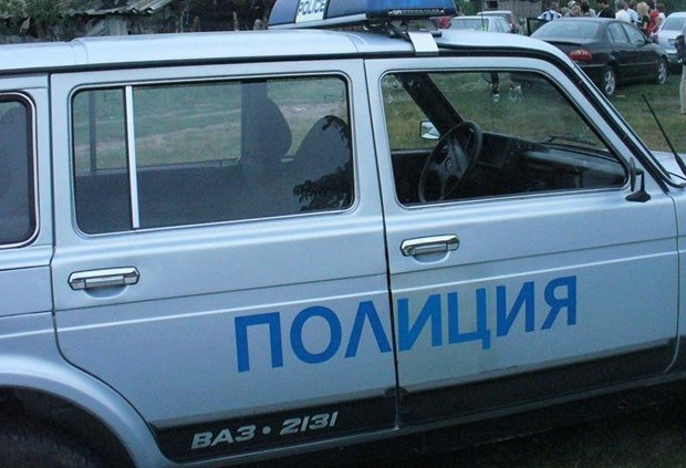 Таксиджия граби турчин, изхвърля го на магистрала "Марица"