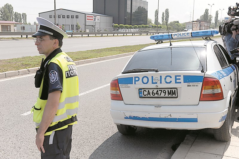 КАТ - във фейсбук по заповед на министъра