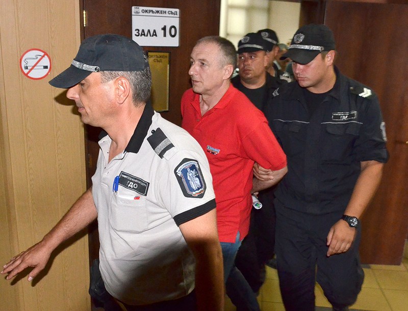 Половин милион лева кръвнина за убит митничар