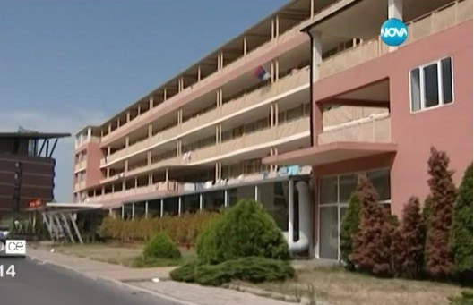 Опасните асансьори в хотел в Слънчев бряг се движат, без да са поправени