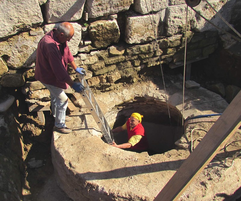 Депутат копае тайни тунели в Плиска