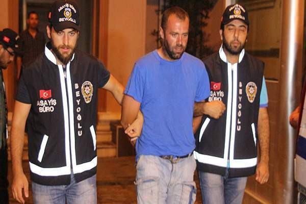 Турция ни връща кървавия Веско, който закла майката на 3 деца Небаат