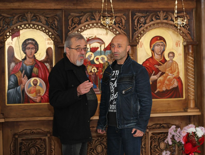 Димчо, резбарят от Космоса