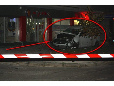 Взривиха автомобил във Варна (снимки)