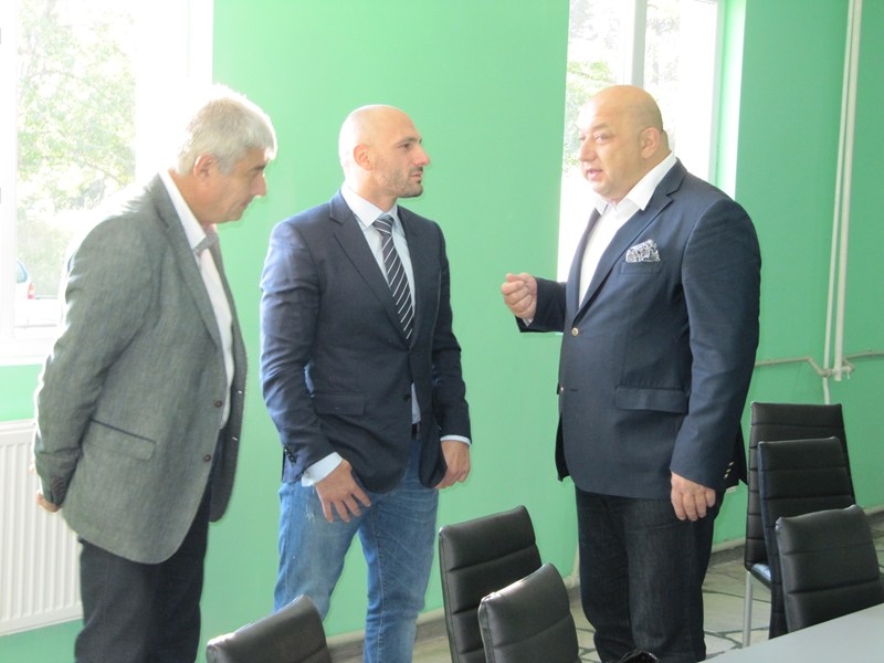 Министър Кралев: Неолимпийските бойни спортове бележат ръст в България