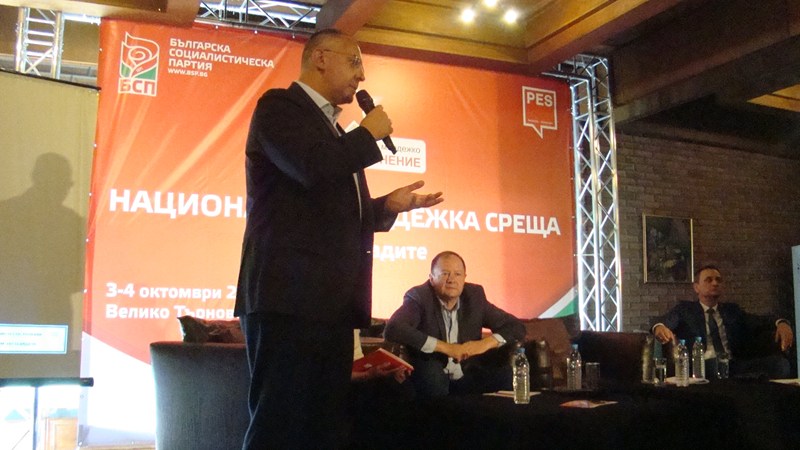 Станишев: БСП е единствената опозиция на 6-партийната коалиция