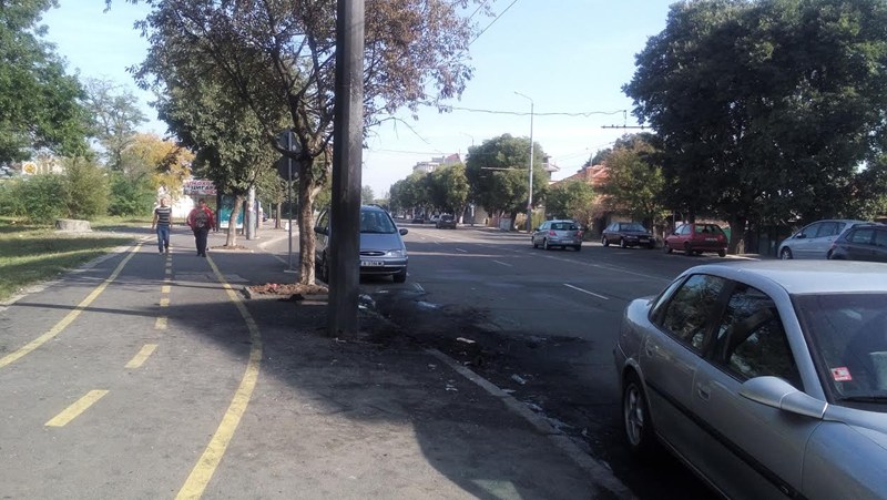 Обгореното от колата- бомба момиче поискало огънче