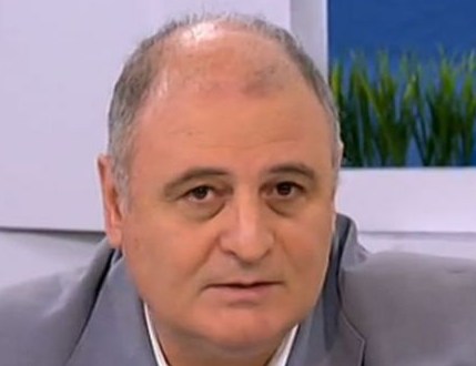 Експерт по сигурността: Фирма на американски сенатор продава български автомати в Сирия