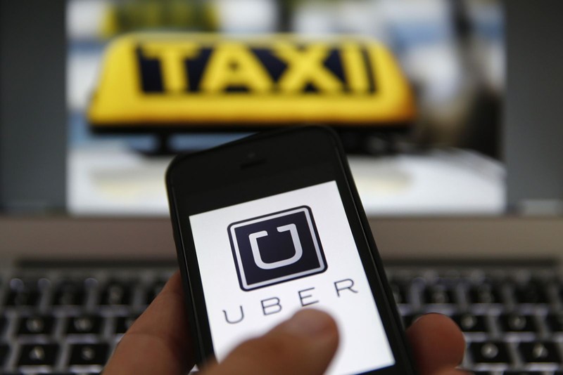 Uber сваля продажбите на коли