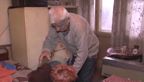Три години и половина мъж не може да докаже, че жена му е инвалид