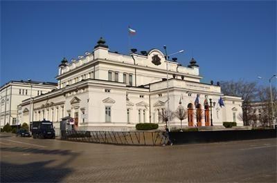 След остри спорове - парламентът няма да преразгледа санкциите на ЕС срещу Русия