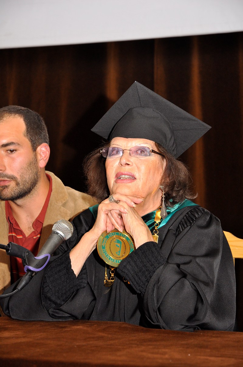 Клаудия Кардинале вече е Doctor honoris causa на НАТФИЗ „Кр. Сарафов“