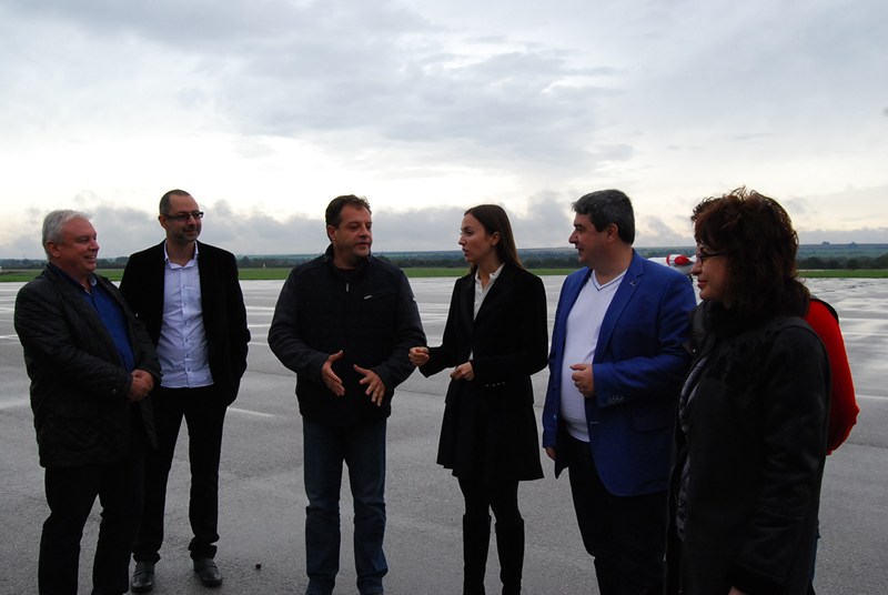Евродепутатът Ева Паунова: Облекчената концесия за летището е факт, както обещаха кметовете на Велико Търново и Горна Оряховица