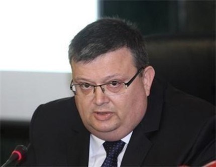 Цацаров: Днес ще реша за имунитета на Сидеров -  не става дума за заплашване, а за приложение на закона