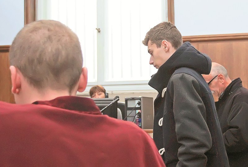 Домашен арест за шофьора убиец от Копитото (обзор)