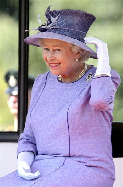 Американец писа на Елизабет II да направи САЩ пак колония на Великобритания, тя отказа