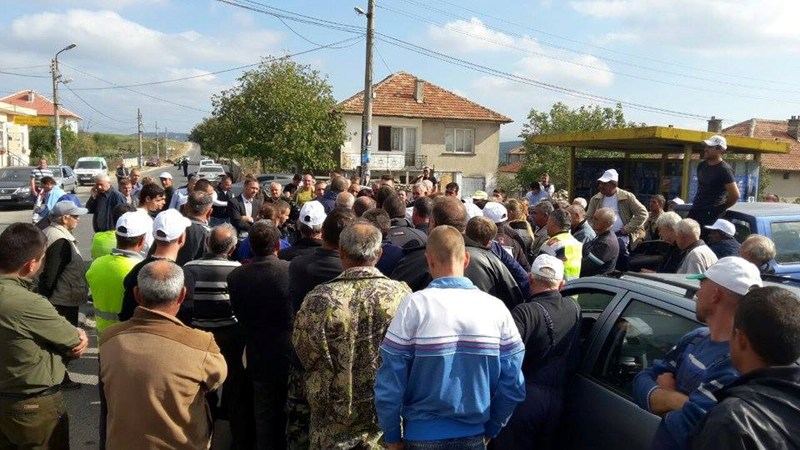 Цветан Цветанов в с. Бенковски: Румен Младенов ще преобрази община Кирково