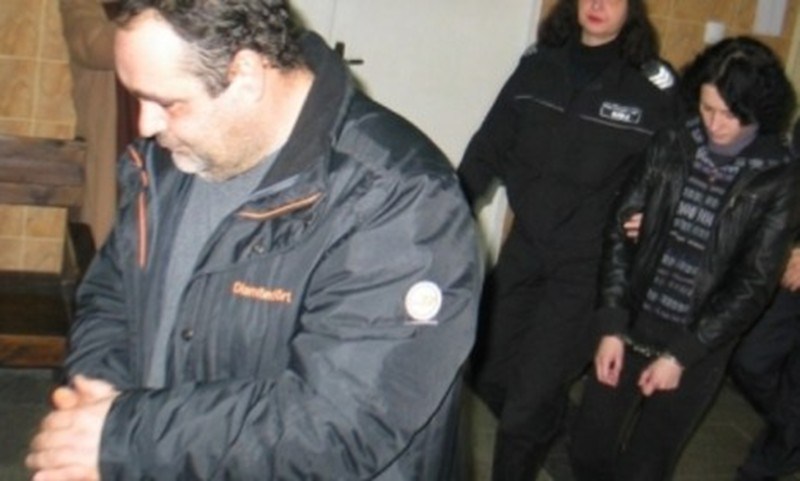Съпрузи осъдени за убийство на дистрибутор - 20 години за жената, 12 за мъжа