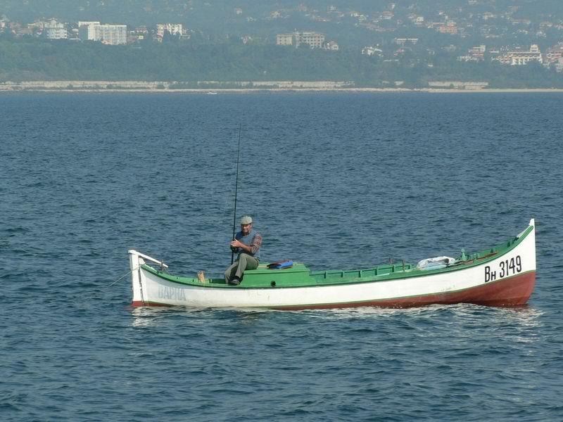 Рибарите чакат зарган в неделя