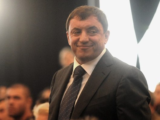 Бронираният джип на Алексей Петров спасил живота му