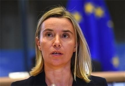 Федерика Могерини: ЕС рискува да се разпадне заради миграционната криза