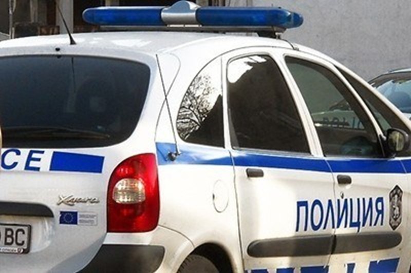 Камион блъсна трактор при теглене