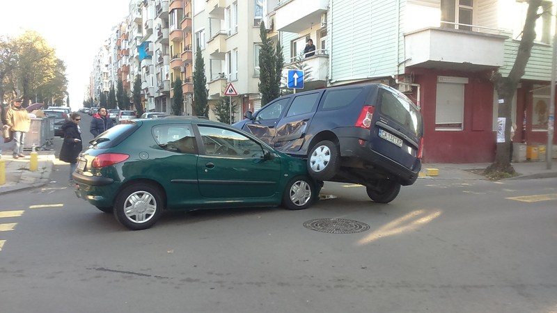 Зрелищна катастрофа в Бургас