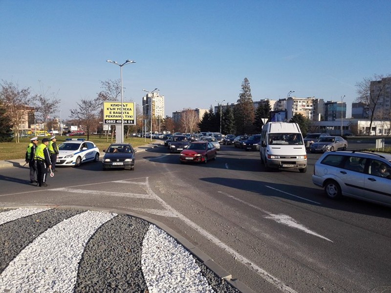 Протести срещу бедността във Варна, Бургас и София: Не на високите цени на винетките!