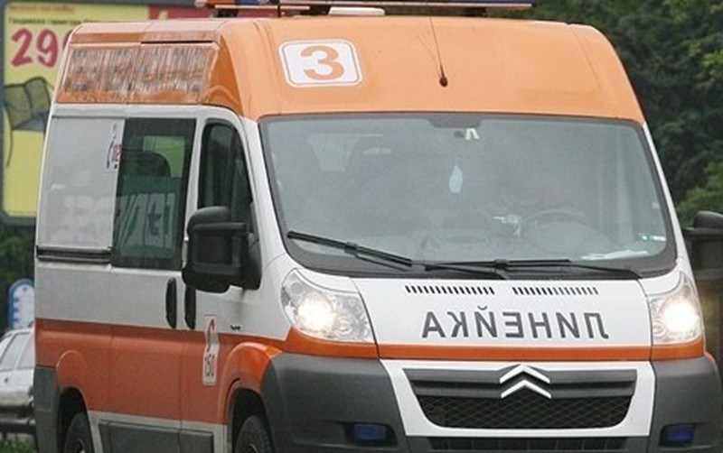 Масов бой в навечерието на 8 декември:  Хамлет вилня с нож в Банско (обзор)