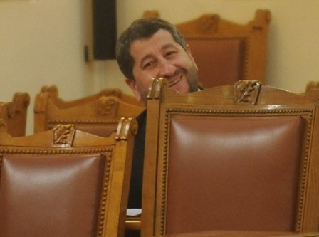Христо Иванов - пионката на задкулисието
