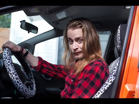 Маколи Кълкин направи пародия на „Сам вкъщи” (Видео)