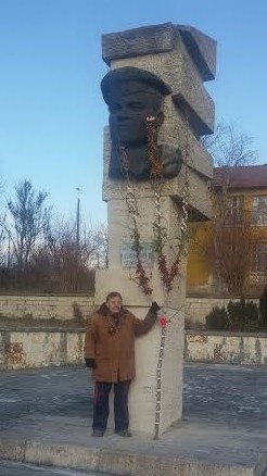 Сурвакница от 3,5 метра събира новогодишни късмети и пожелания